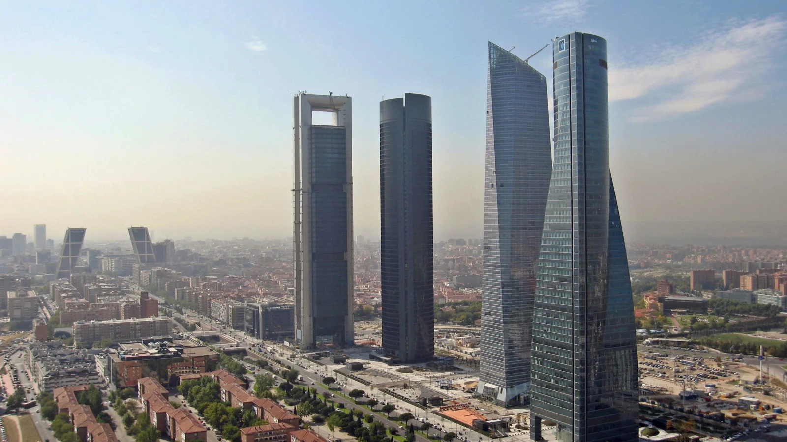 Rent a car in Madrid to explore the Community of Madrid by road