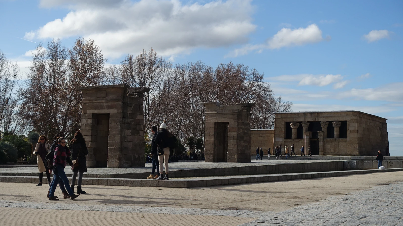 Driving route to Temple of Debod through Parque del Oeste Madrid